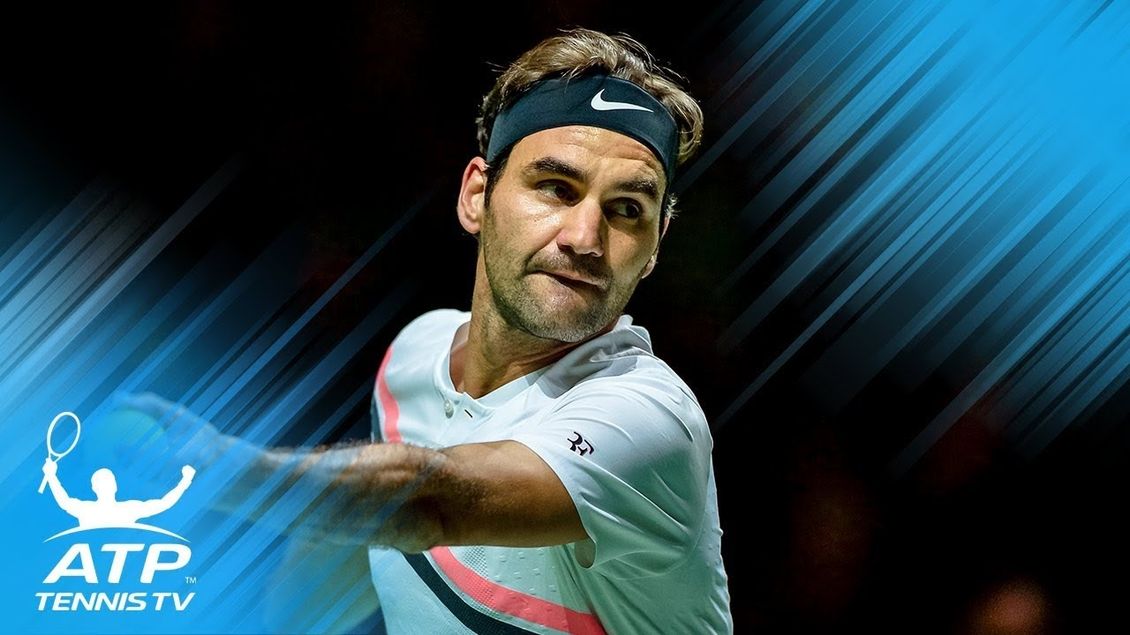 FUNNY: Roger Federer calling own serve out!